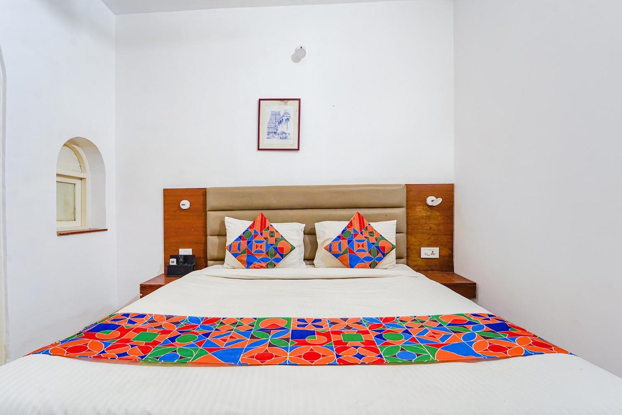 Fabexpress Le Aham Boutique - Auroville Beach - 600M Pondicherry Exteriör bild