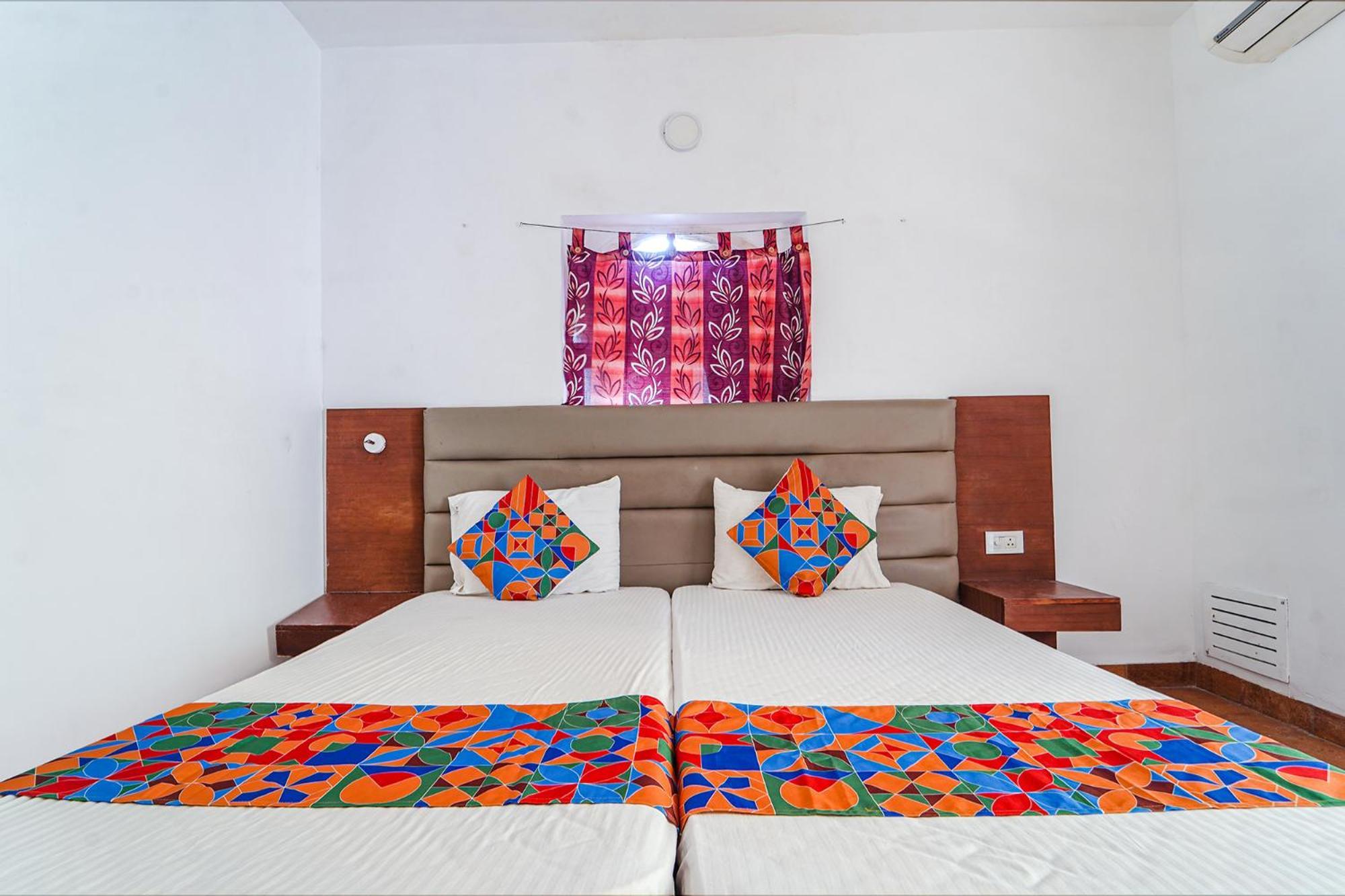 Fabexpress Le Aham Boutique - Auroville Beach - 600M Pondicherry Exteriör bild
