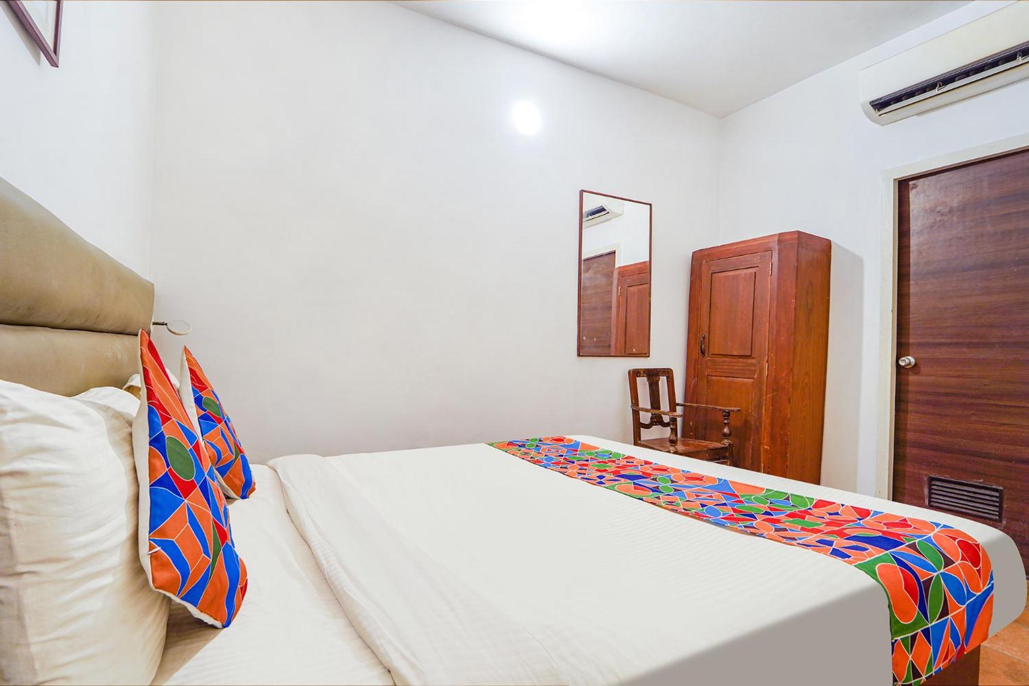 Fabexpress Le Aham Boutique - Auroville Beach - 600M Pondicherry Exteriör bild